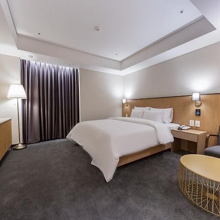 Gwangju Hound Hotel Gwangju Metropolitan City Exterior photo